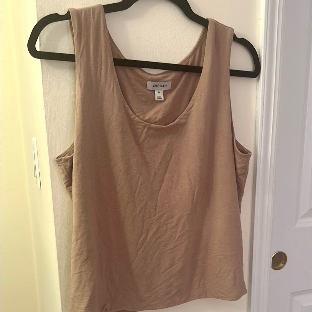 On 34th Tan Women's Tan Sleeveless Top XL